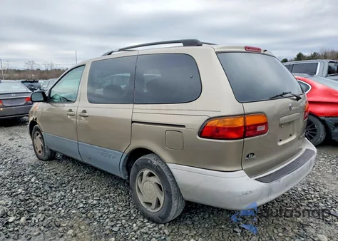 2000 Toyota Sienna Le from USA, damaged, VIN 4T3ZF13C2YU276799